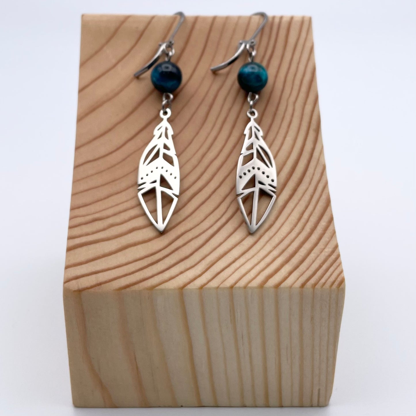 Boucles d'oreilles | Grandes plumes argentées