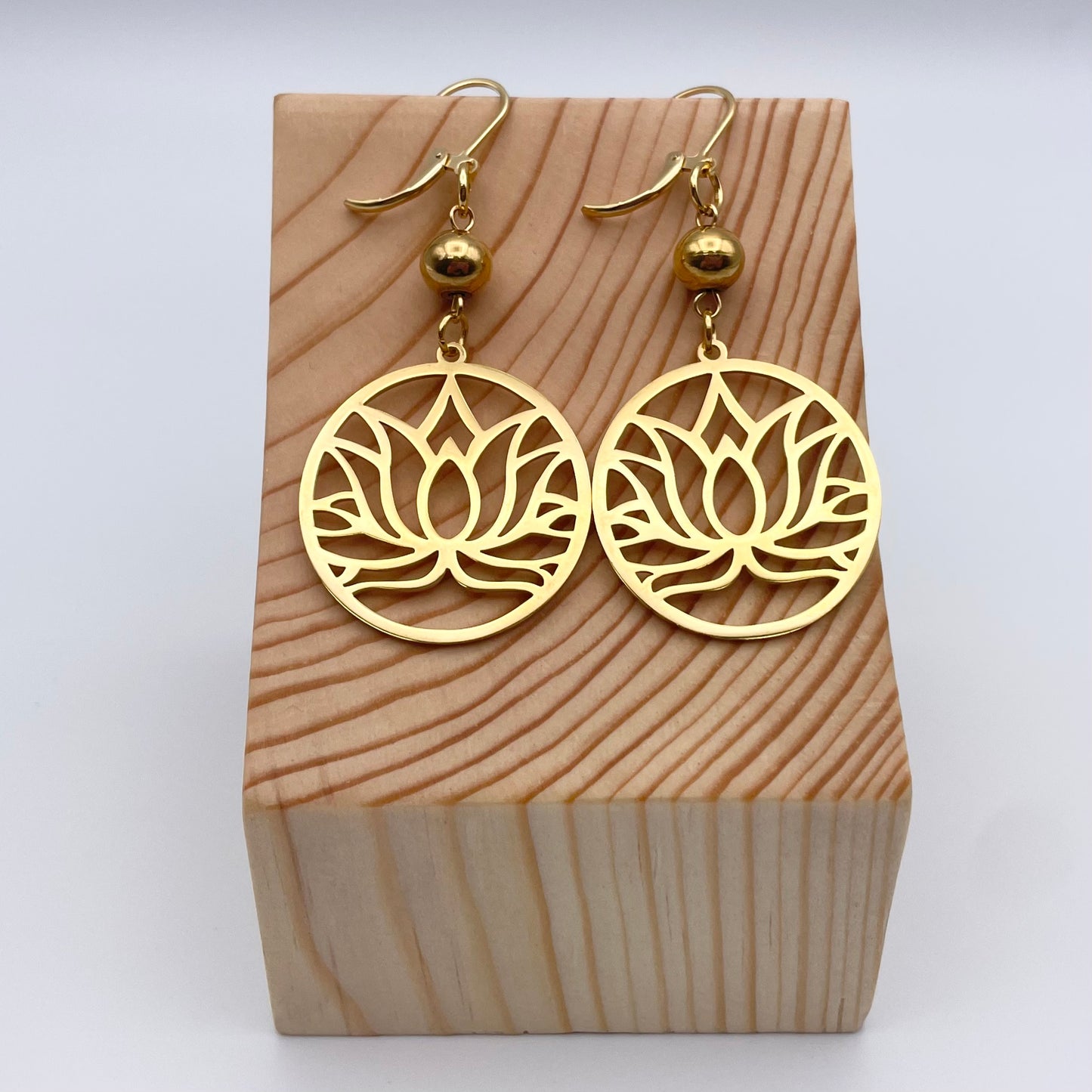 Boucles d'oreilles | Lotus doré