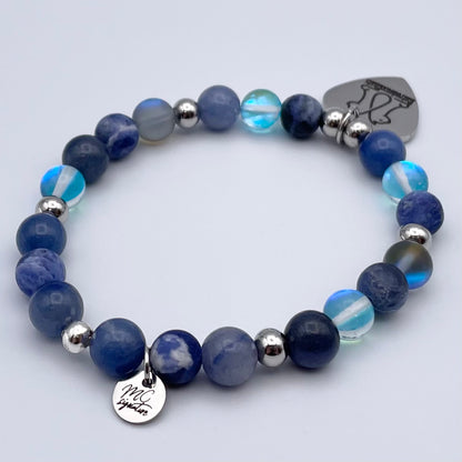 Bracelet | Between two cats
